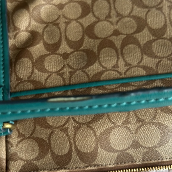 Coach Peyton Signature convertible bag jade/khaki - Picture 9 of 13